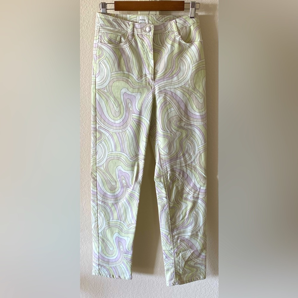 Aritzia x Wilfred Free - size 4 - brand new, never worn, tags removed.